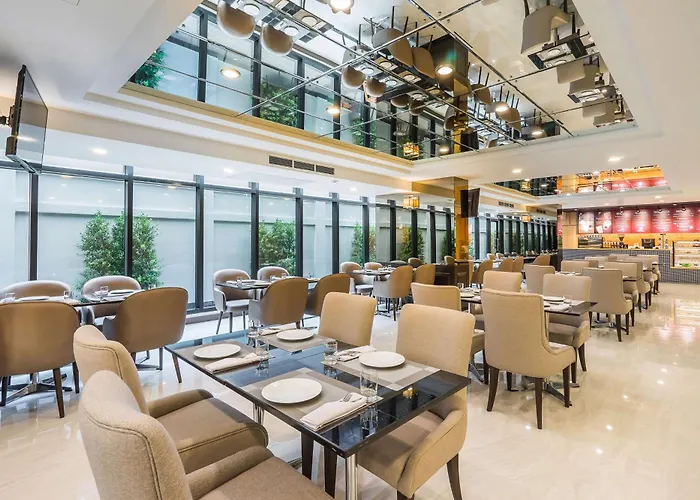 Hotel Surestay By Western Sukhumvit 2 4*