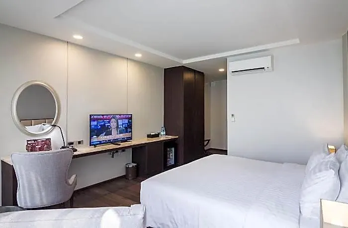 Surestay By Western Sukhumvit 2 4*